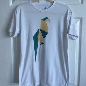 Vestige white tshirt size M